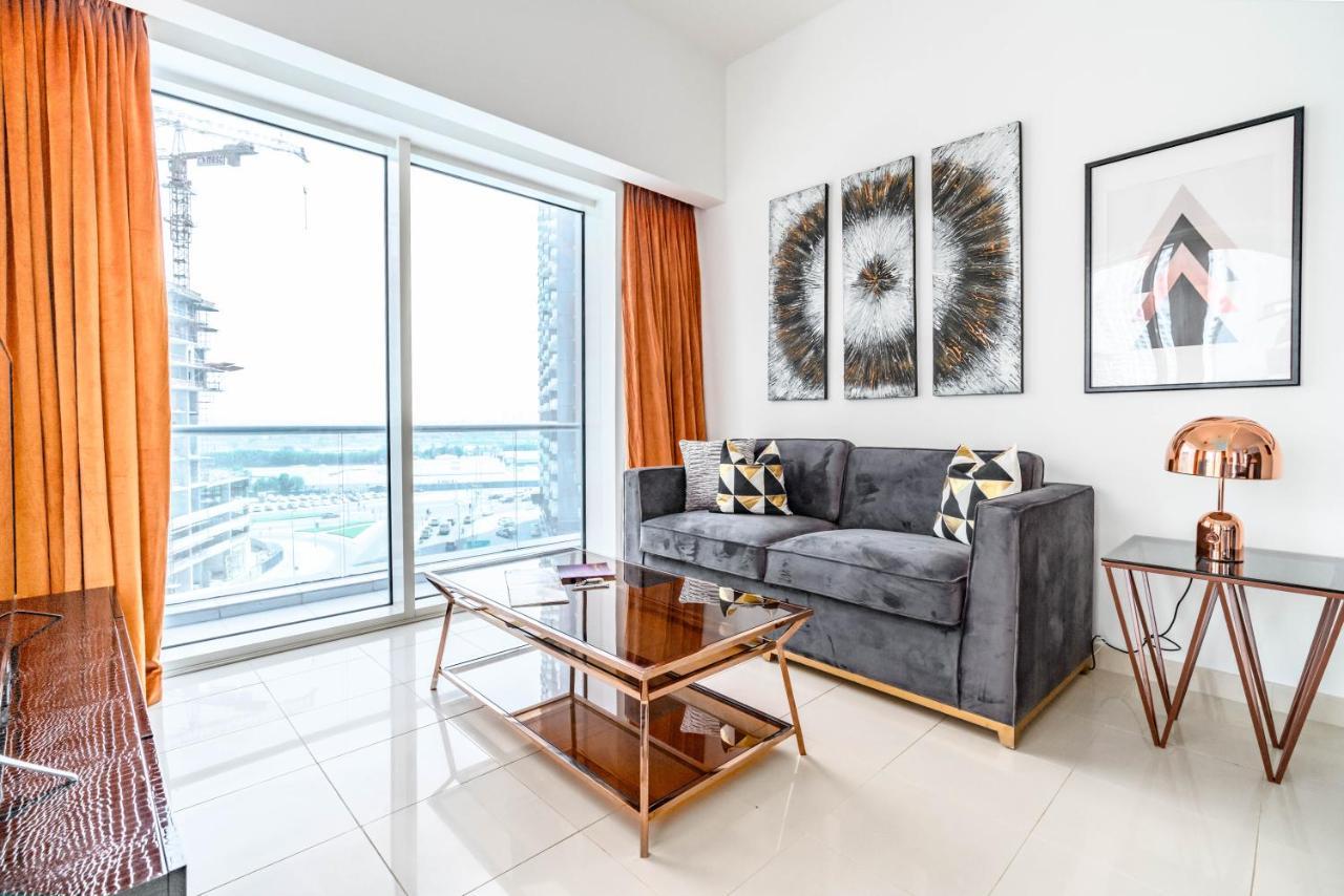 Dream Inn Apartments- West Wharf Tower Canal View Дубай Екстериор снимка
