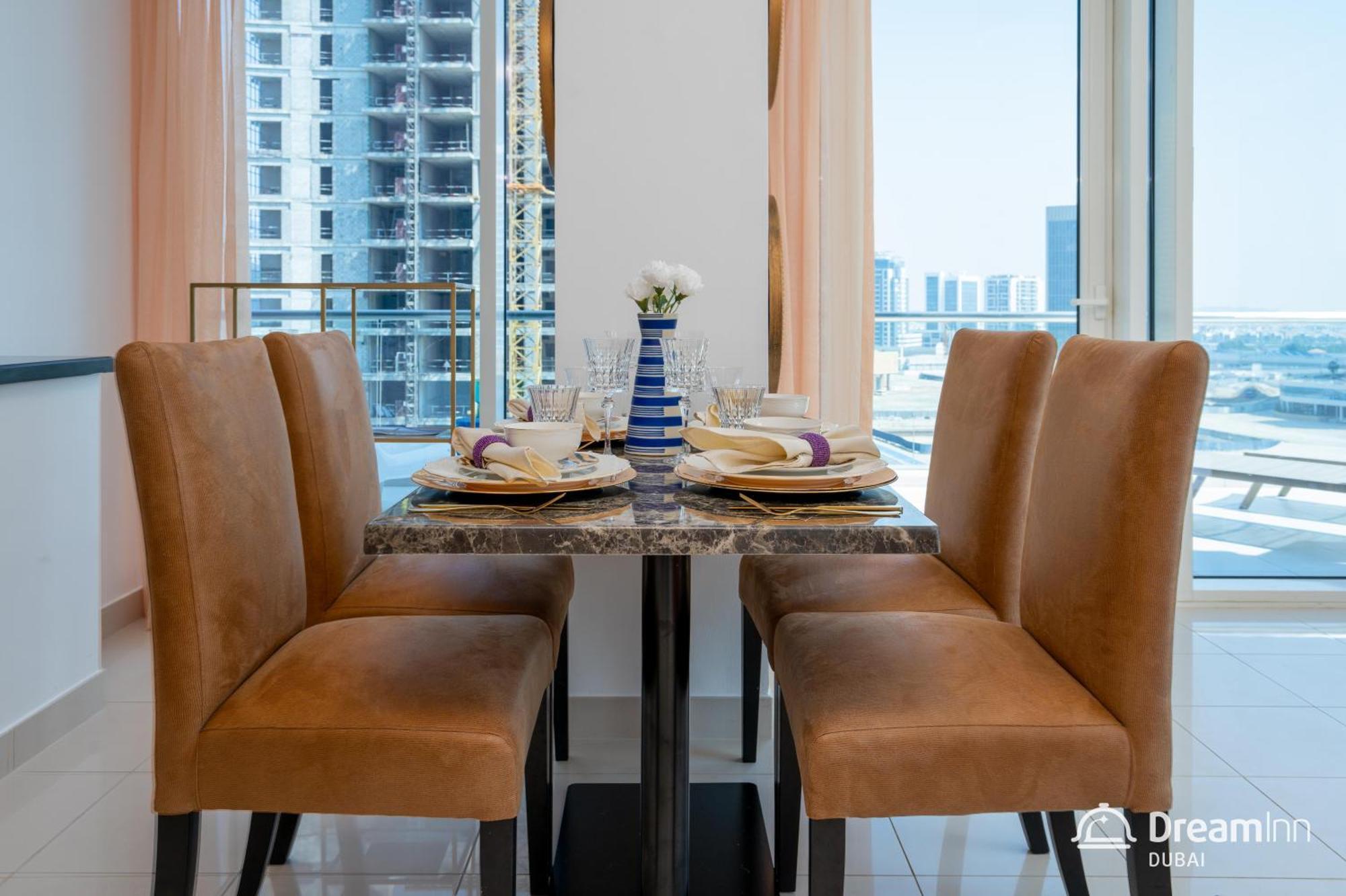 Dream Inn Apartments- West Wharf Tower Canal View Дубай Екстериор снимка