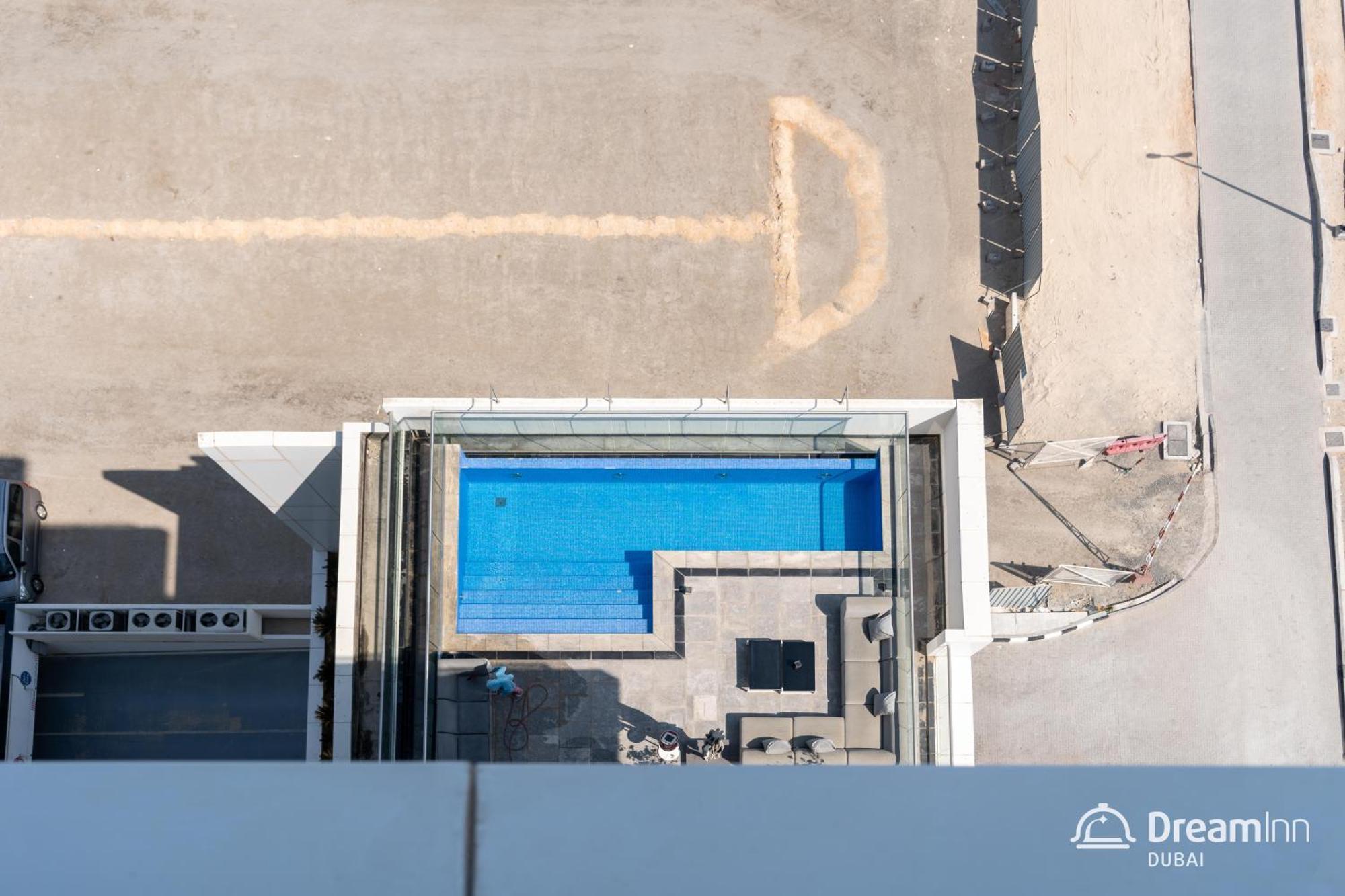 Dream Inn Apartments- West Wharf Tower Canal View Дубай Екстериор снимка